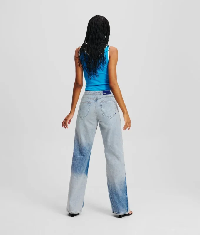 AVSLAPPEDE JEANS MED FARGEKONTRASTER