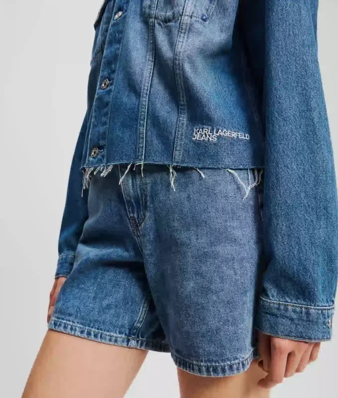 AVSLAPPET DENIMJAKKE MED FRANSER