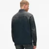 Avslappet denimskjorte