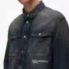 Avslappet denimskjorte
