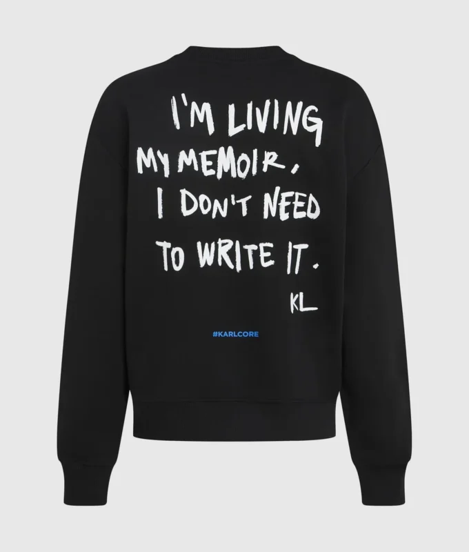 Avslappet sweatshirt med Karl-sitat