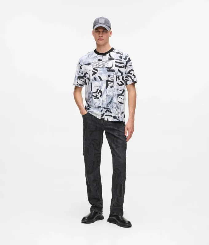 Avslappet T-skjorte med monogram over hele