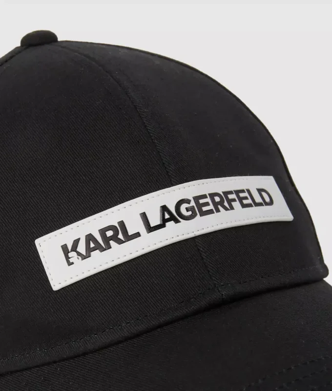 Baseballcap for gutter