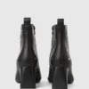 Beata ankelstøvler med nitter