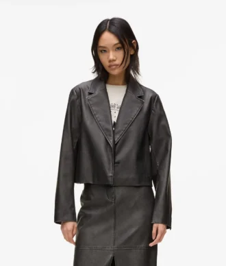 Blazer i slitt imitert skinn