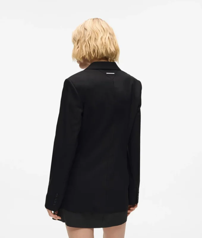 Blazer med belte og kontrastrevers