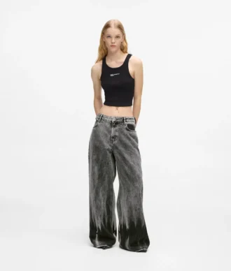 Bleket lavt sittende jeans med vid ben