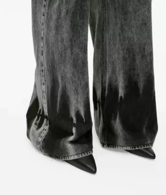 Bleket lavt sittende jeans med vid ben