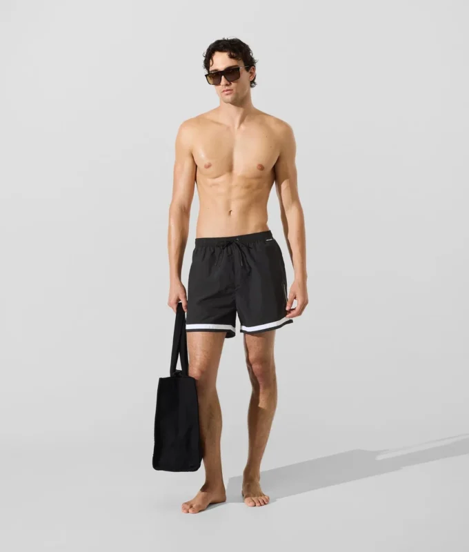 Boardshorts med kontrastpiping