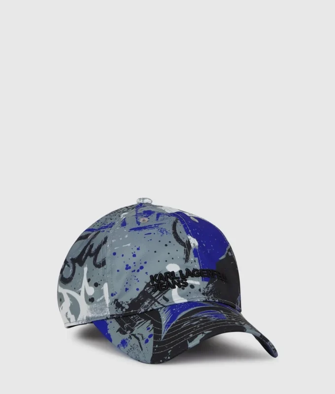 Cap med graffititrykk