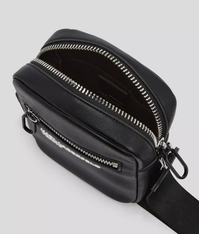 CROSSBODY-VESKE I IMITERT LÆR