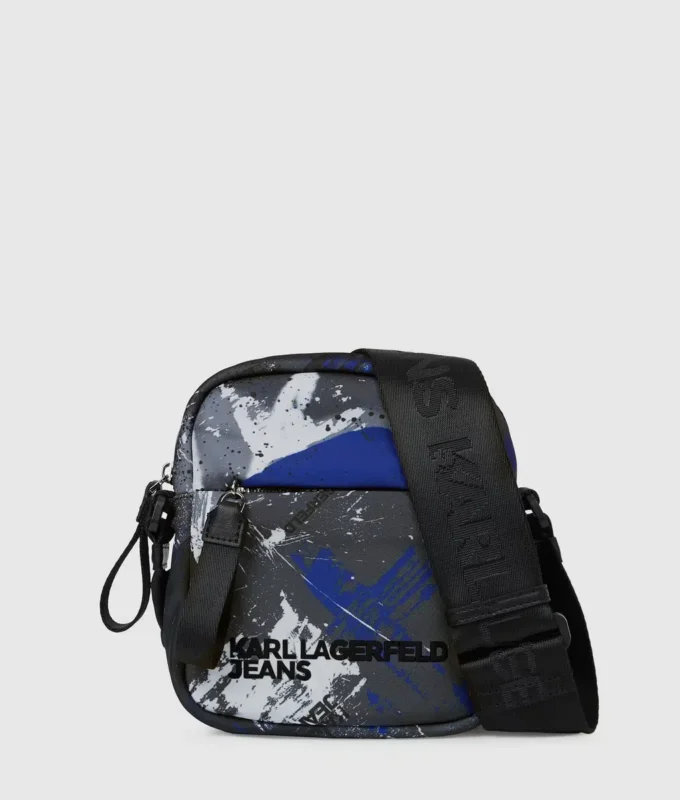 Crossbody-veske med graffititrykk
