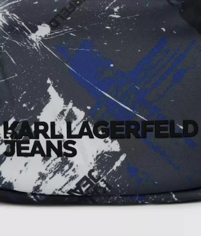 Crossbody-veske med graffititrykk