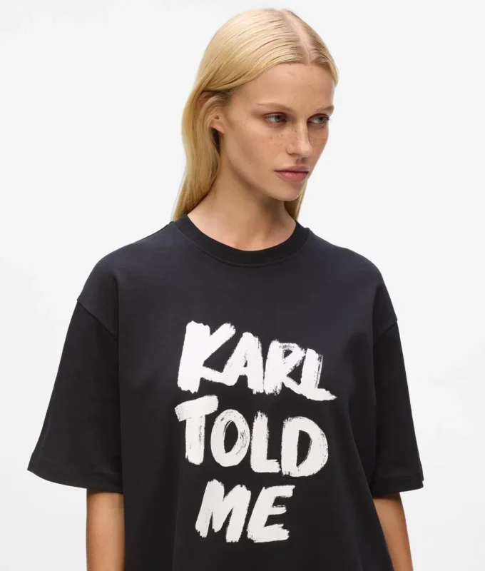 Eksklusiv «Karl told me» avslappet T-skjorte