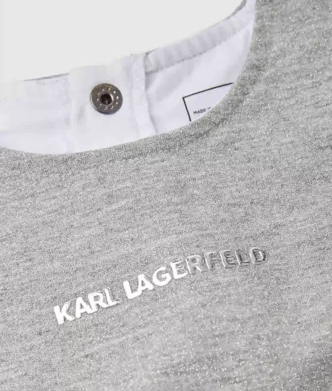 Gavesett med baby-sweatshirt og skjørt