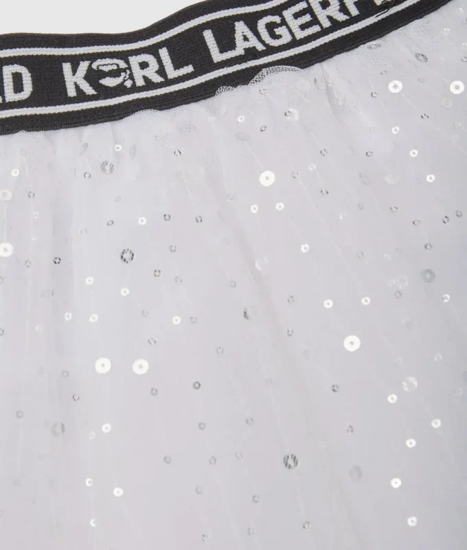 Gavesett med baby-sweatshirt og skjørt