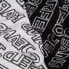 Gavesett med skjerf og lue med logo