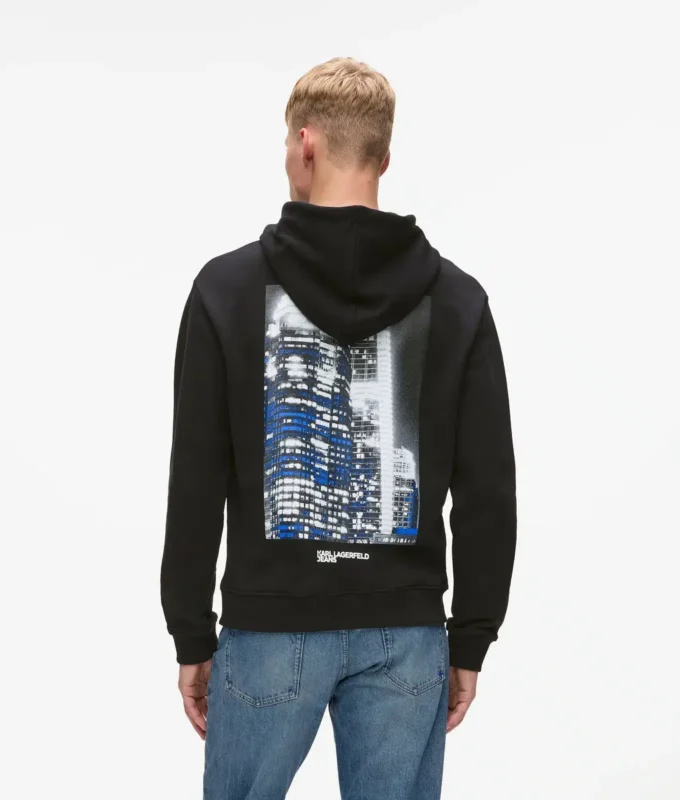Hettegenser med bymotiv