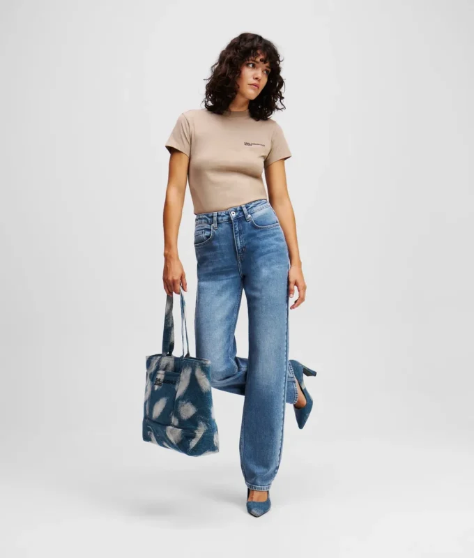 HØYRYGGEDE RETT JEANS