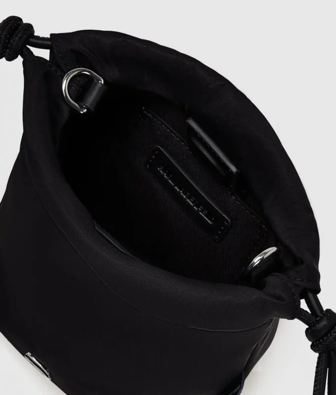 Ikon liten bøtteveske i nylon