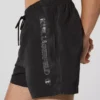 Ikon metalliske boardshorts