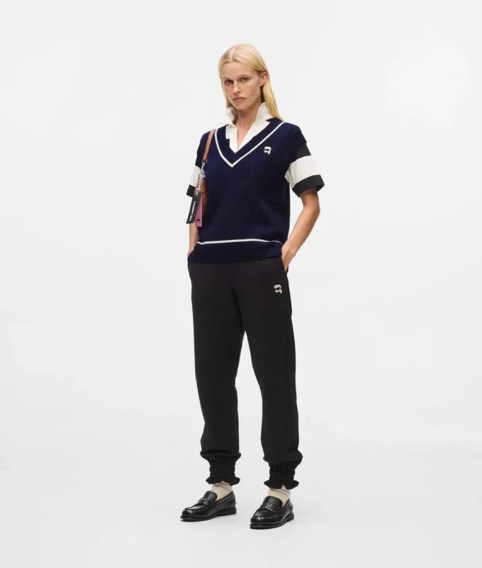 Ikon strikket vest