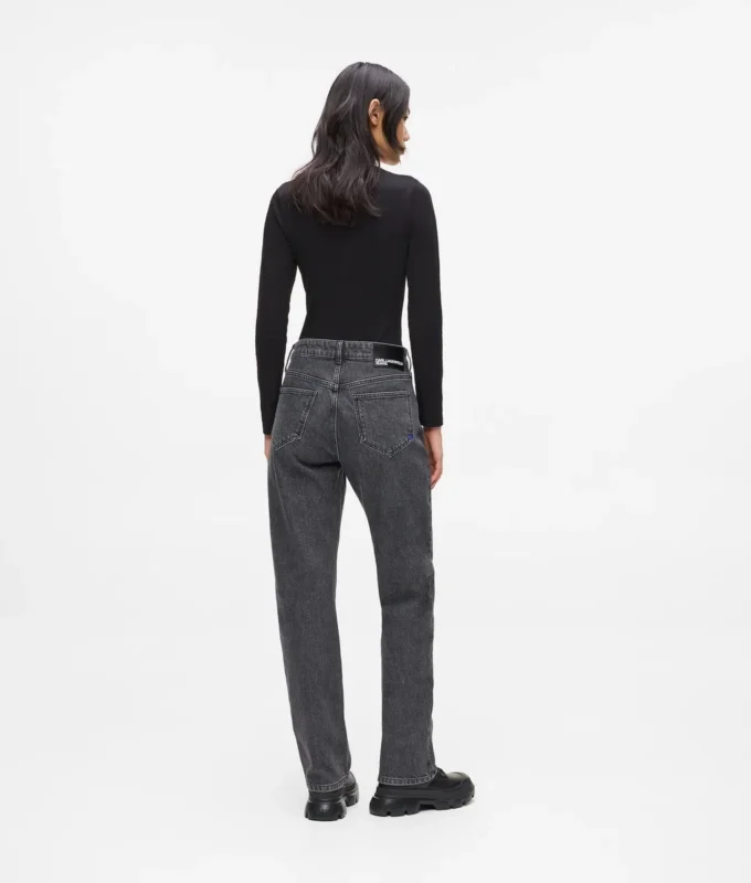 Jeans med høy midje og rett passform