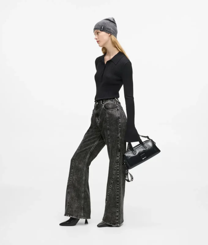 Jeans med søm og høy midje