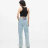Jeans med sømmer, middels høy midje og avslappet passform
