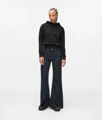 Jeans med splittet kant og utvidet ben