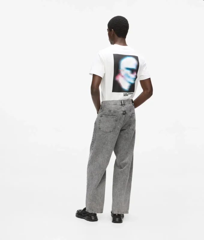 Jeans med tønneformet ben