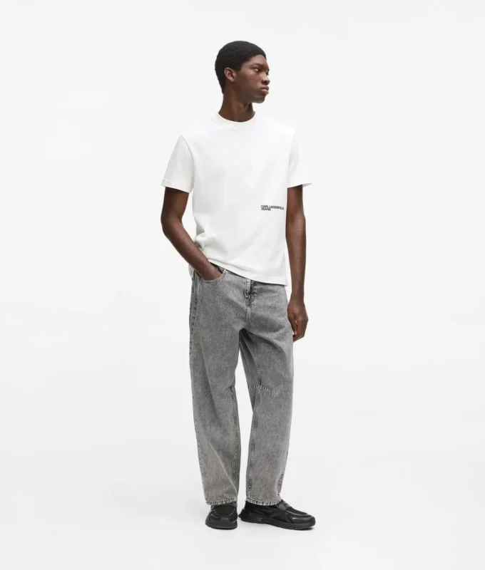 Jeans med tønneformet ben