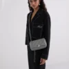 K/KUILT SKINNENDE LITT CROSSBODY-VESKE