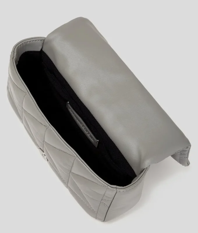 K/KUILT SKINNENDE LITT CROSSBODY-VESKE