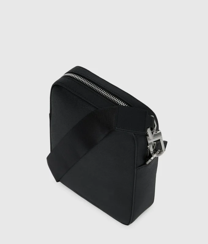 K/Monogram skulderveske i skinn