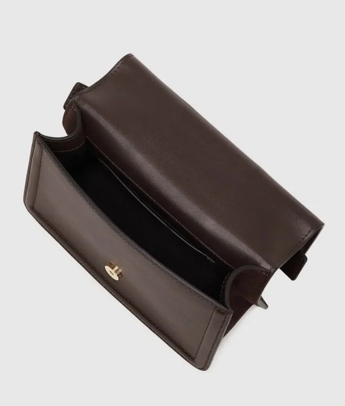 K/Nova liten crossbody-veske i semsket skinn