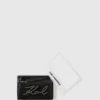 K/Signature crossbody-veske med nitter
