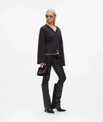 K/Signature liten crossbody-veske med nitter