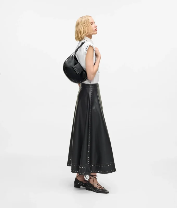 K/Signature moon bag med nitter