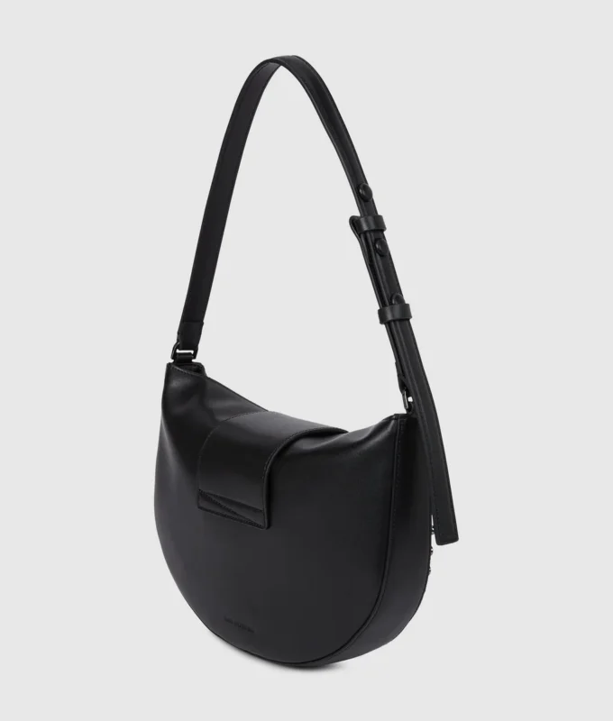 K/Signature moon bag med nitter