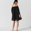 K/SIGNATURE OFF-SHOULDER STRANDKJOLE