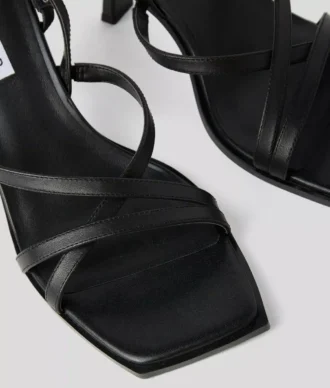 KARMEL SIGNIA SANDALER MED KJEDE