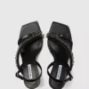 Karmel slingbacks med frynser og hæl