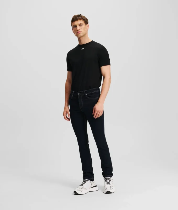 KLASSISKE JEANS