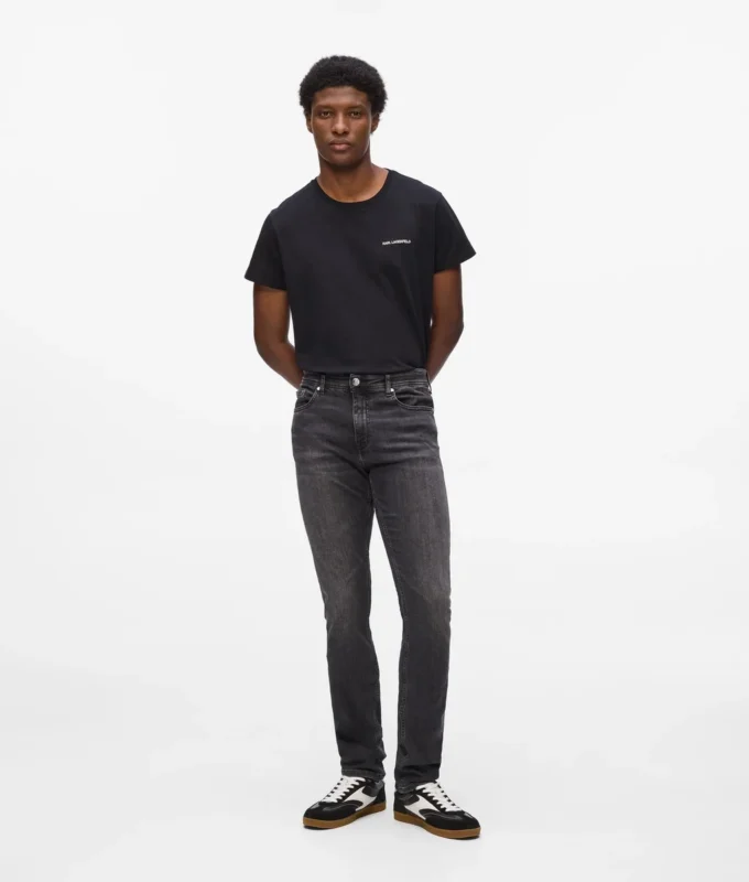 KLASSISKE JEANS