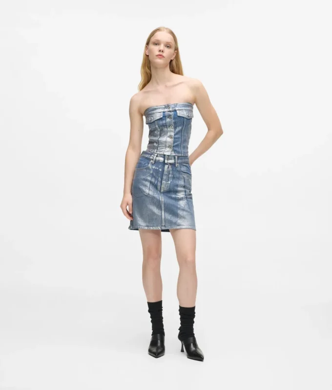 Mini-skjørt i belagt denim