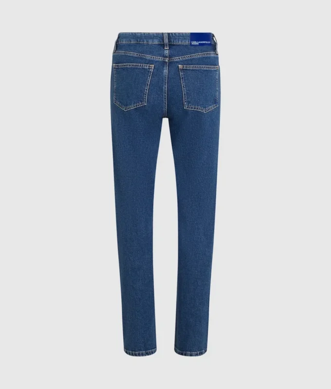 Mom-jeans med nitter