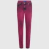 Mom-jeans med spraymaling