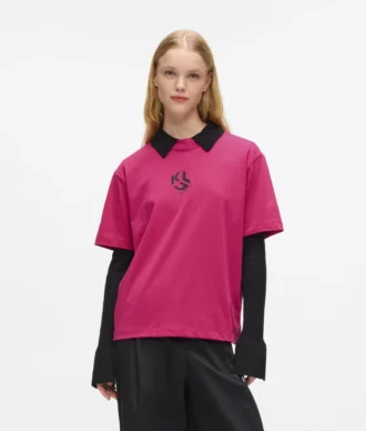 Monogram-T-skjorte med normal passform