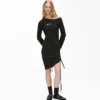 Off-shoulder kjole med snøring